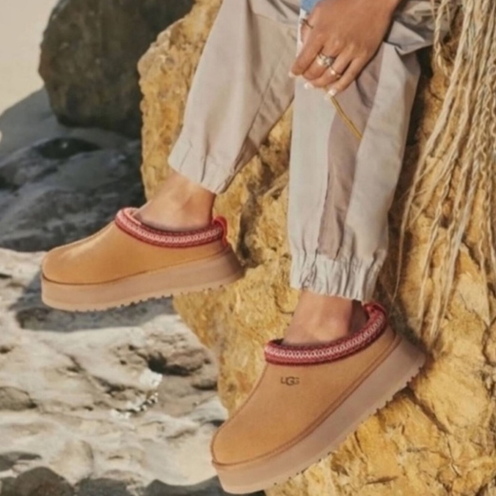 Ugg Women's Tazz Platform Slipper Chestnut 9 NEW